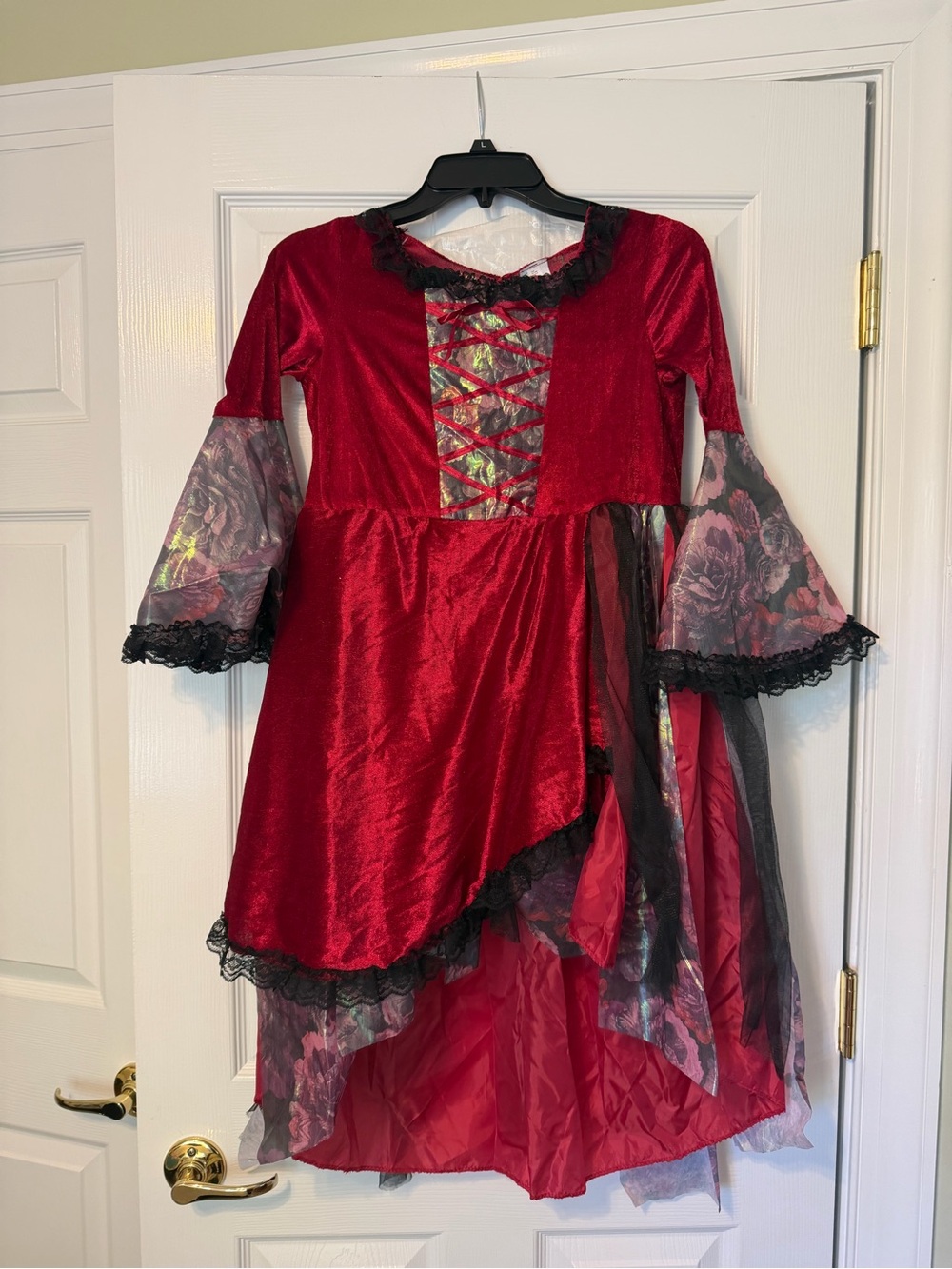 Pirate girl buccaneer Youth Medium